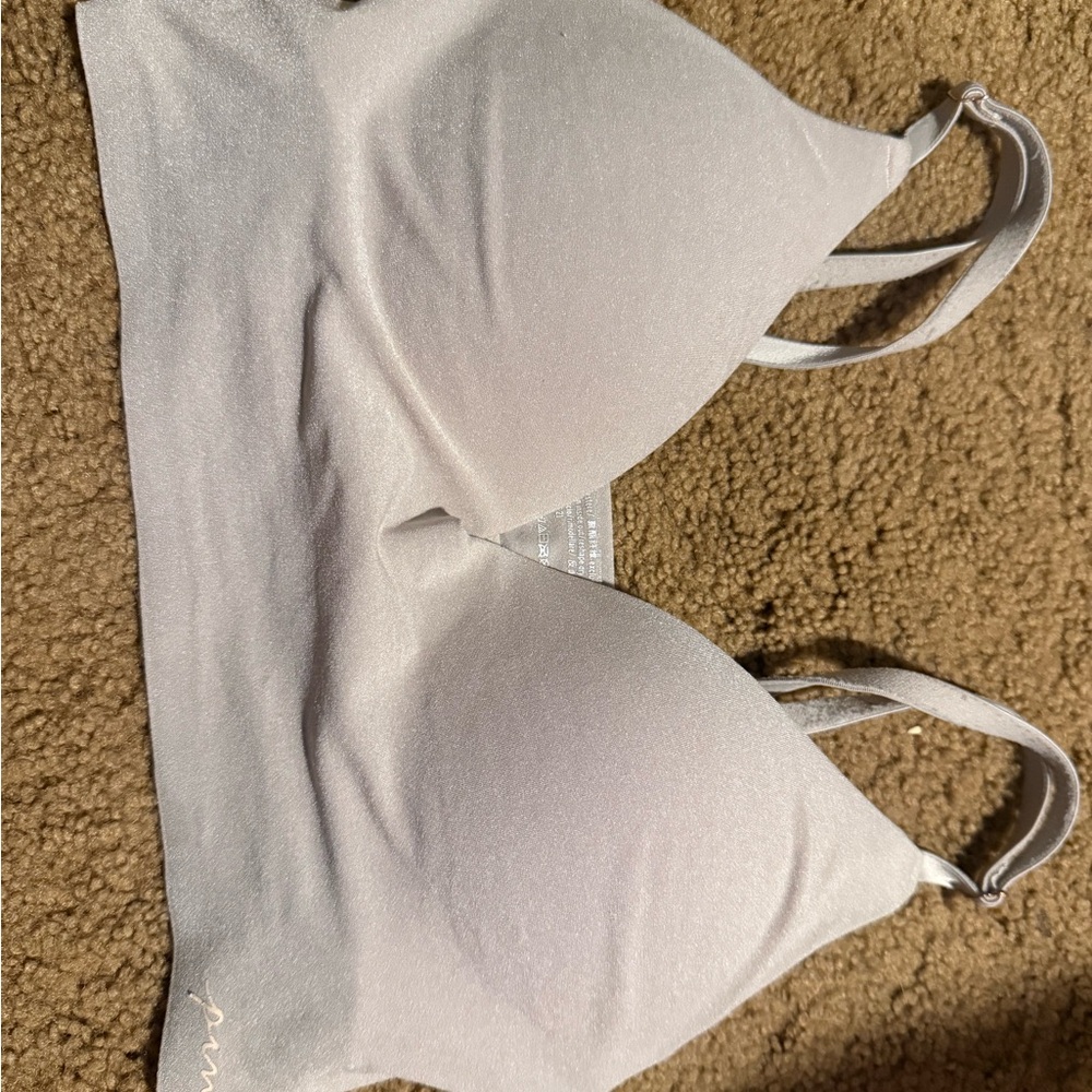 PINK Victoria's Secret Bra push up
very good quality